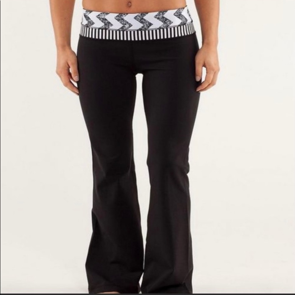 Lululemon grove yoga pants